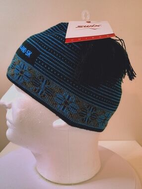 NWT Swix Unisex Knit Pom Pom Beanie - Teal & Black